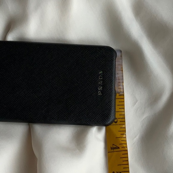 PRADA phone case - Picture 10 of 10